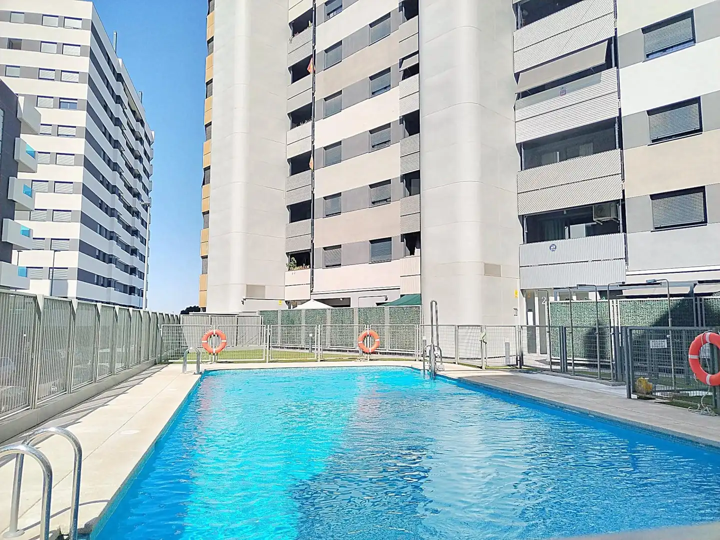 Swimming pool of Flat for sale in Arganda del Rey  with Air Conditioner, Heating and Terrace