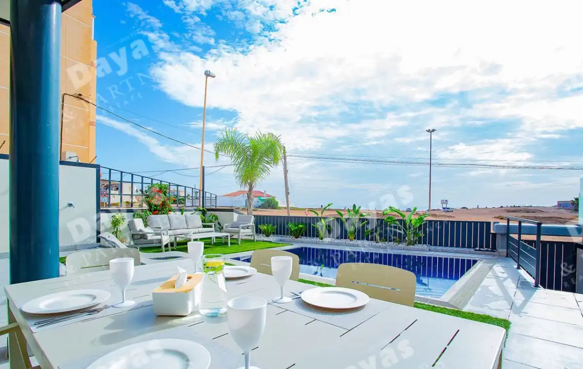 Terrace of Houses for sale in Torrevieja  with Air Conditioner, Heating and Private garden