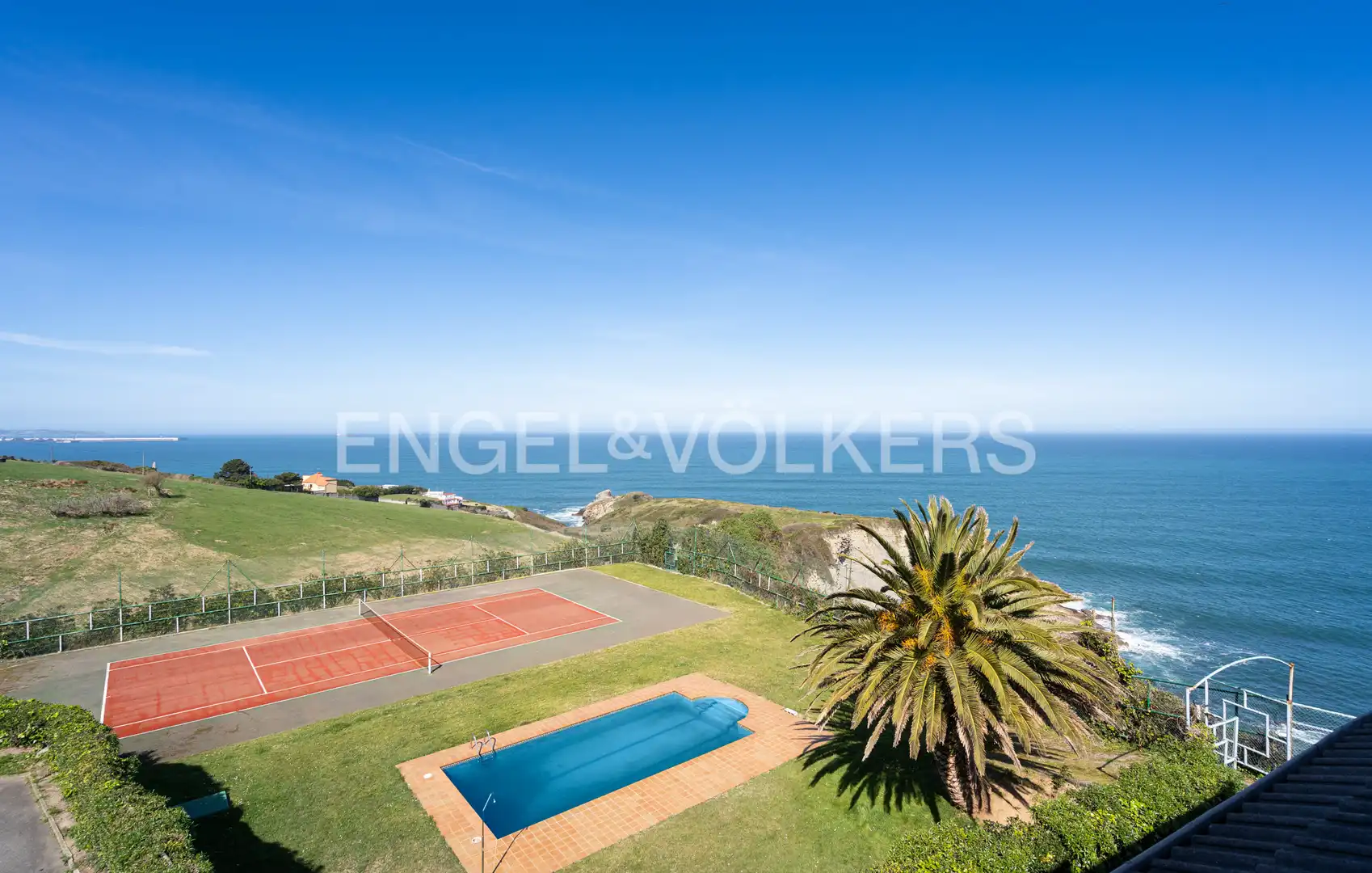 Terraza de Casa o chalet en venta en Gijón  con Calefacción, Trastero y Piscina