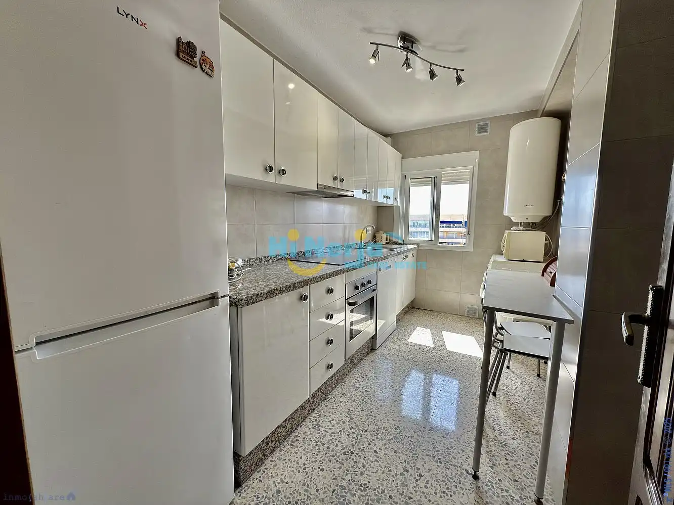 Apartamento con piscina en venta en Torre del Mar, imagen 7