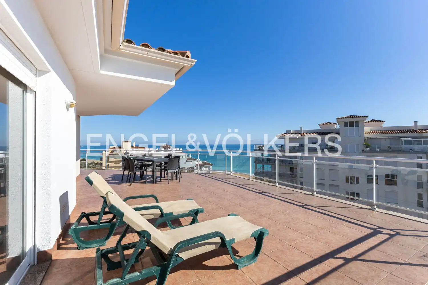 Penthouse mit Pool zum Verkauf in Playa Norte