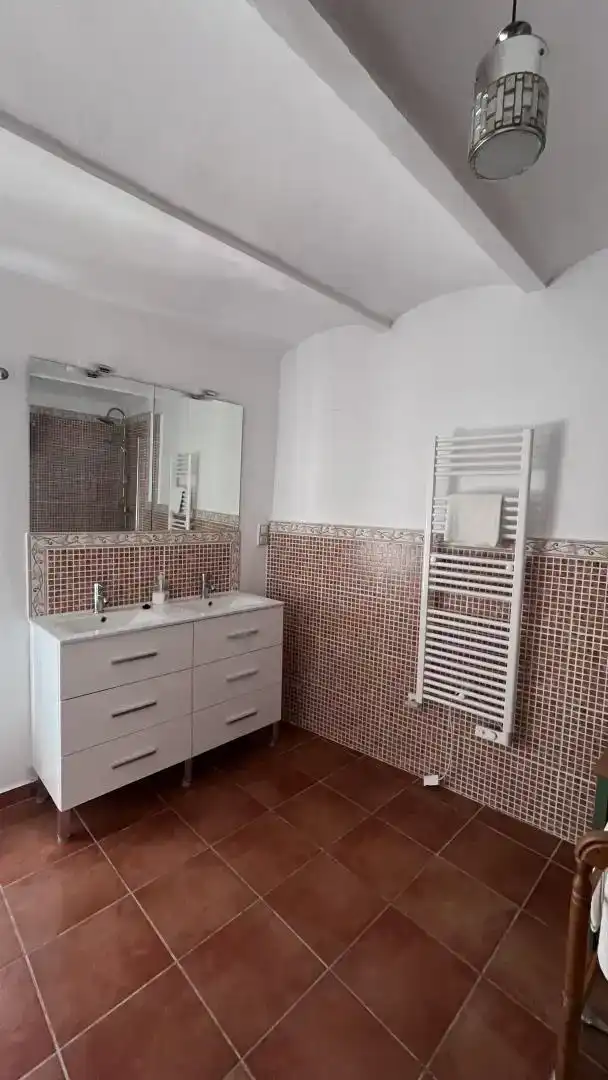 Bany de Casa adosada en venda en Santa Marta de Magasca amb Aire condicionat, Jardí privat i Traster