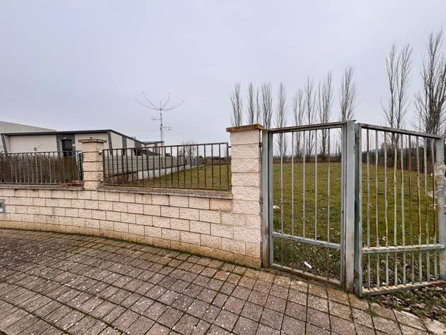 Terreno residencial en Venta en Fuentes de Valdepero