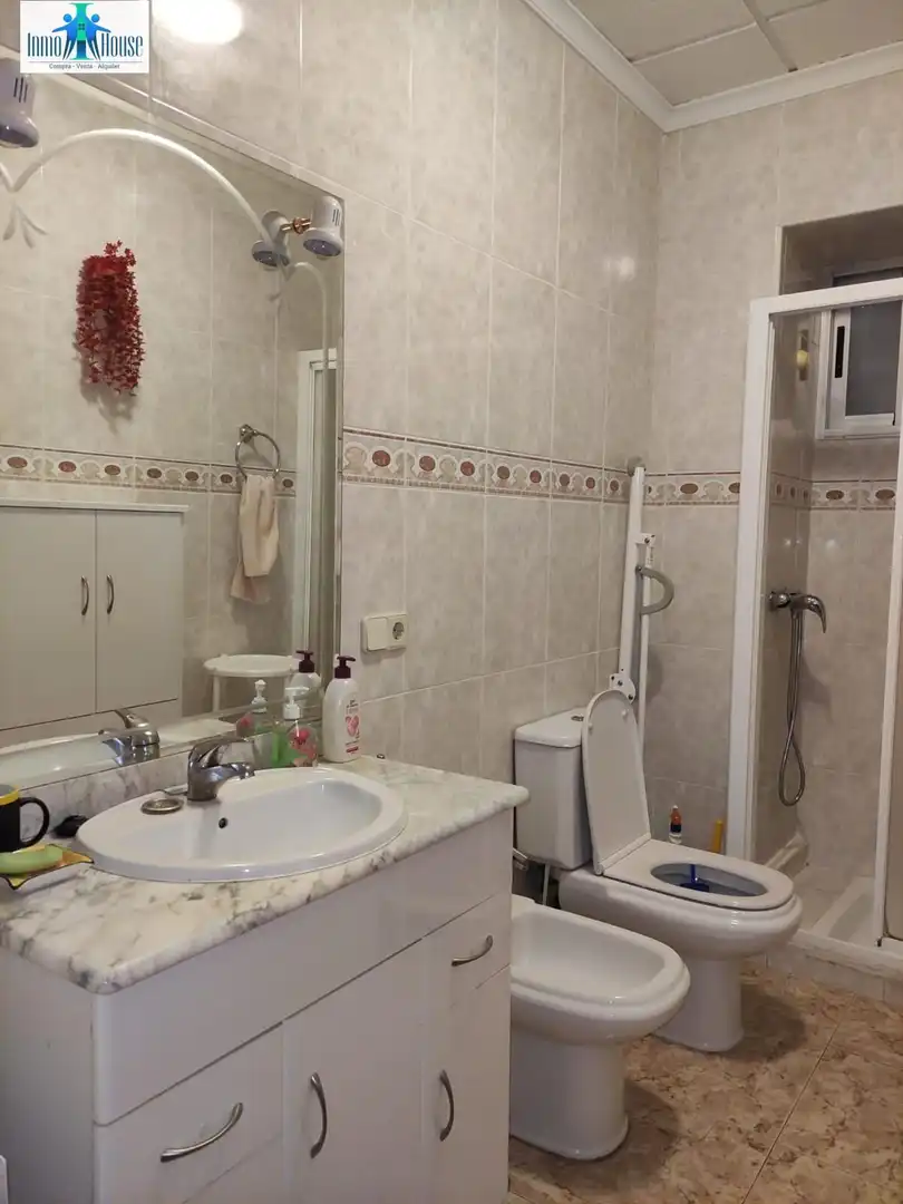 Baño de Casa o chalet en venta en Valdeganga con Calefacción, Terraza y Trastero