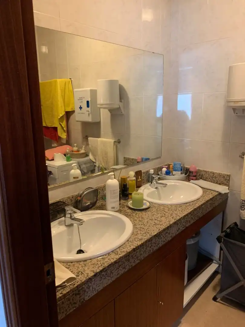 Baño de Local de alquiler en Vilanova i la Geltrú