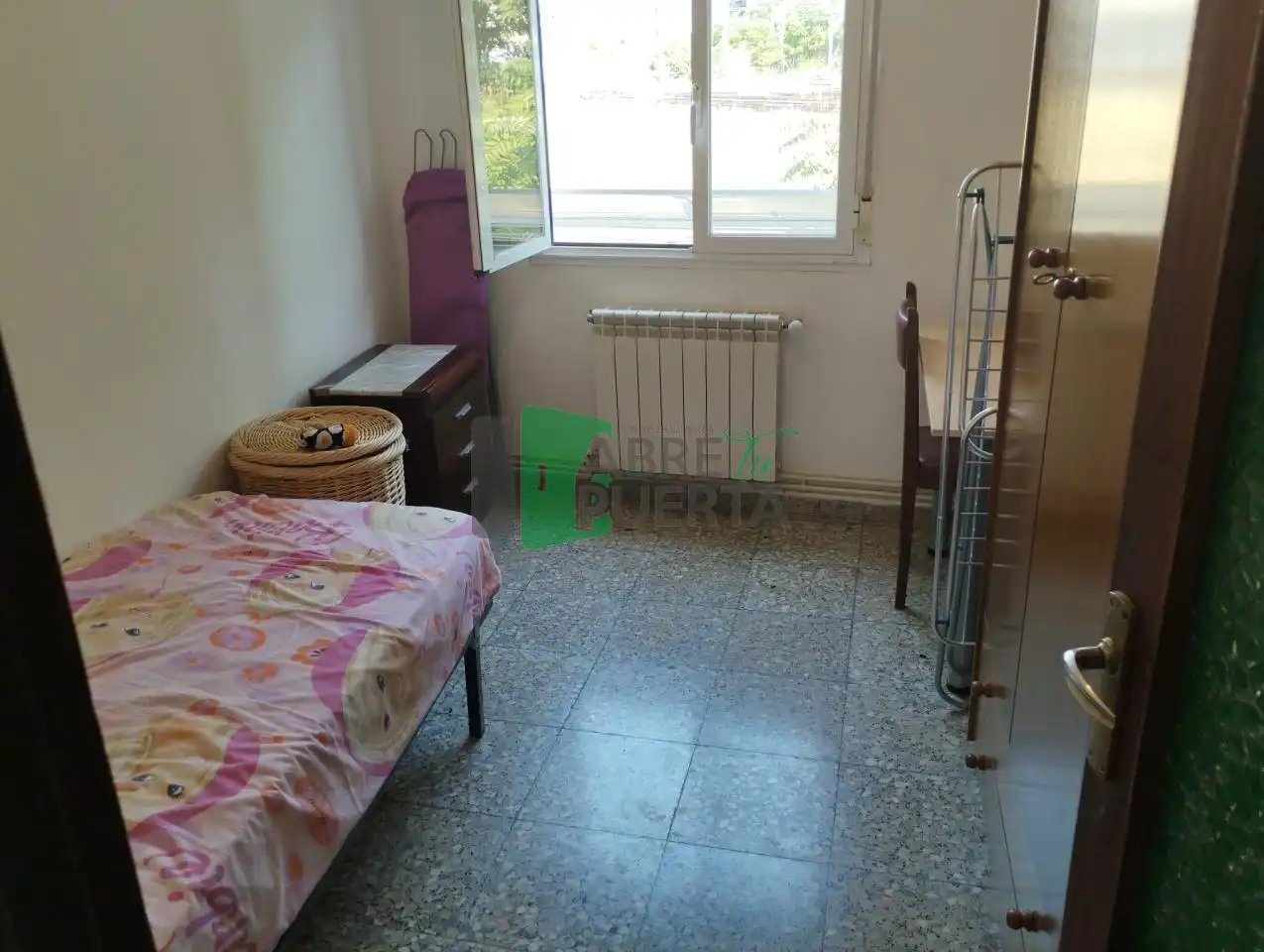 Habitación de Piso en venta en Ourense Capital  con Calefacción y Amueblado