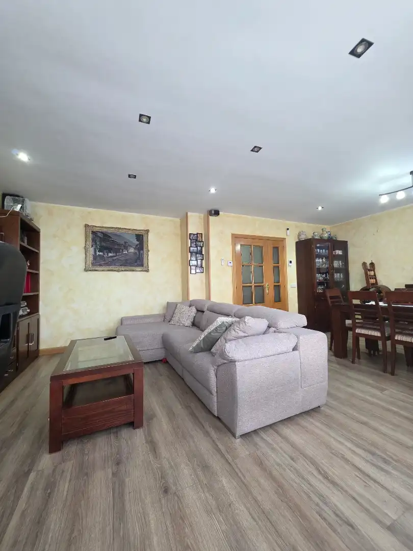 Sala de estar de Piso en venta en Parla con Aire acondicionado, Calefacción y Parquet