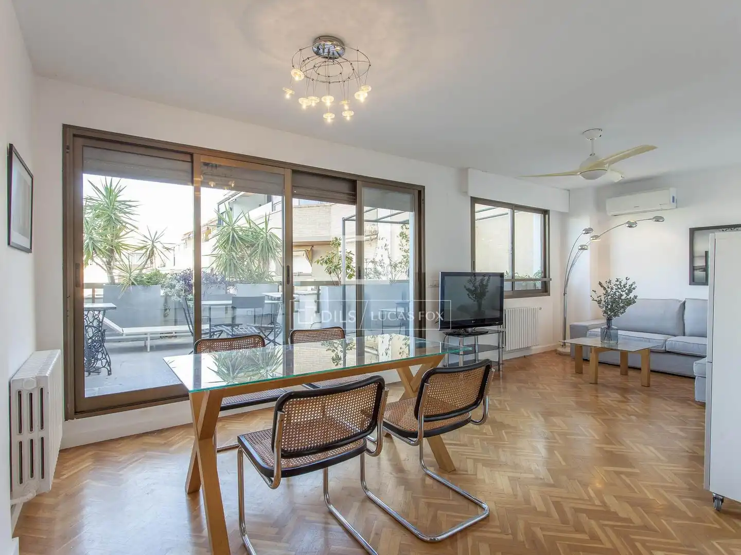 Vista exterior de Àtic de lloguer en Valencia amb Aire condicionat, Calefacció i Parquet