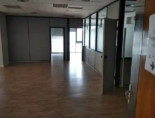 Büro zur Miete in C/ Comandante Caballero, Llamaquique