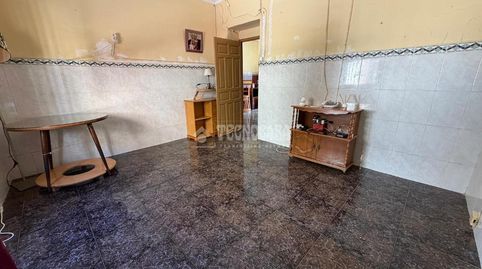 Foto 5 de Casa adosada en venta en Torredonjimeno, Jaén