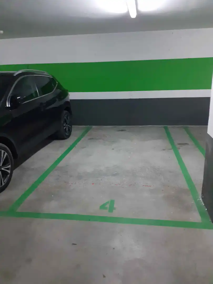 Parkplatz von Garage zum Verkauf in Valencia