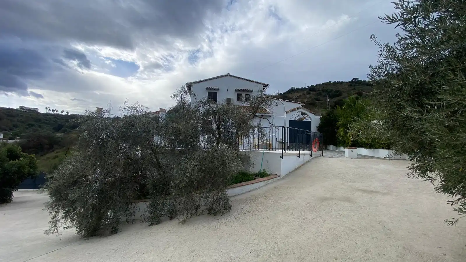 Exterior view of Houses for sale in Guaro  with Air Conditioner, Heating and Private garden