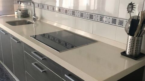 Foto 2 de Piso en venta en C. Miramar Kalea, Azeta - Abatxolo, Portugalete