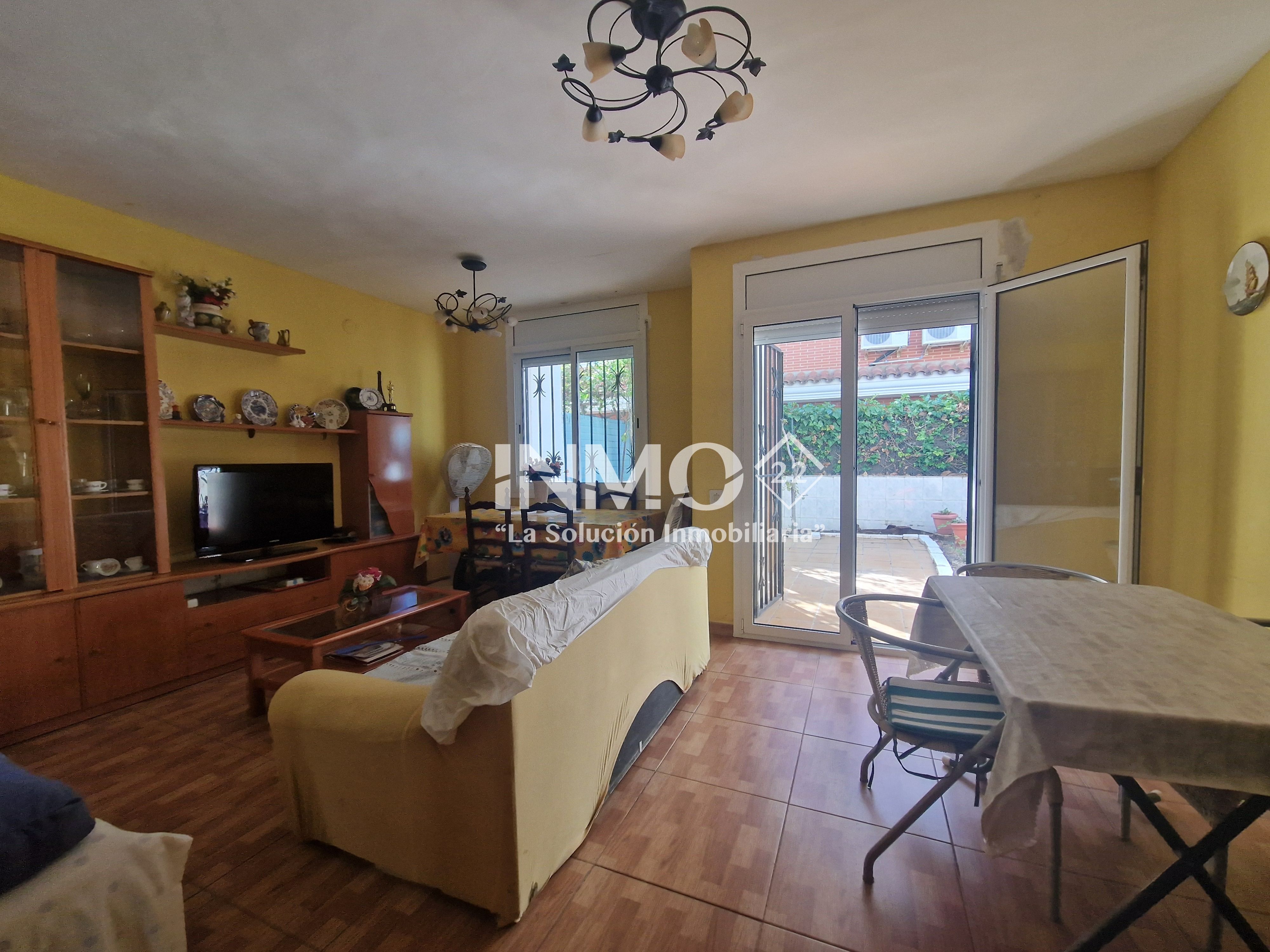 Living room of Single-family semi-detached for sale in Cambrils  with Private garden, Terrace and Storage room