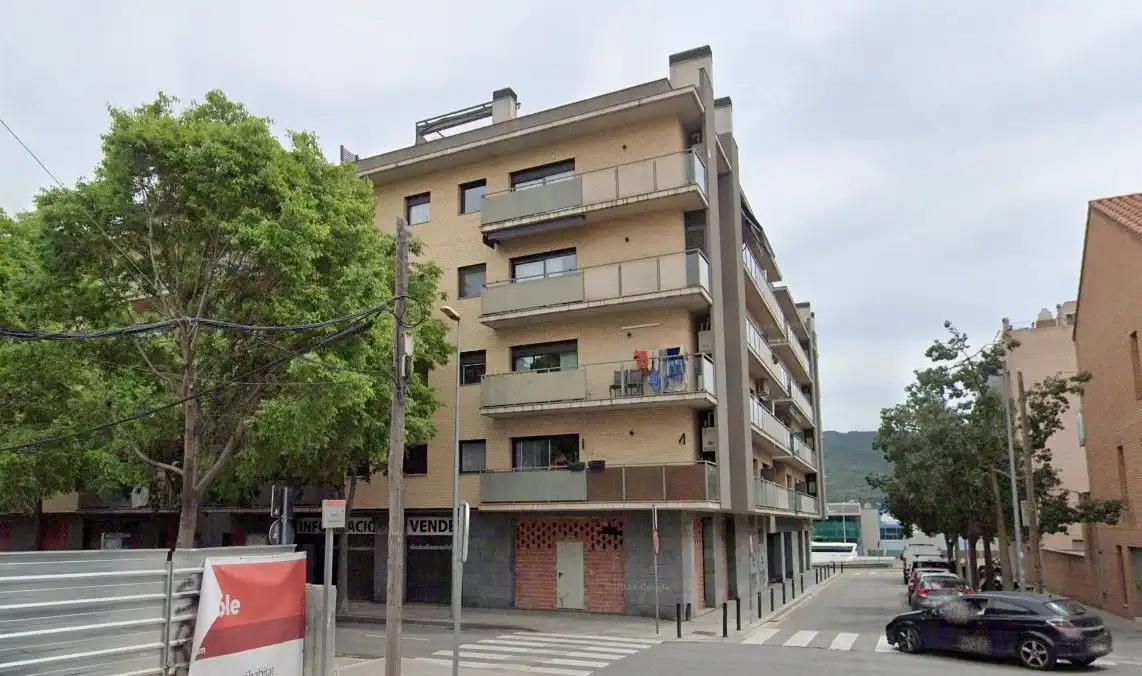 Vista exterior de Trastero en venta en Montcada i Reixac