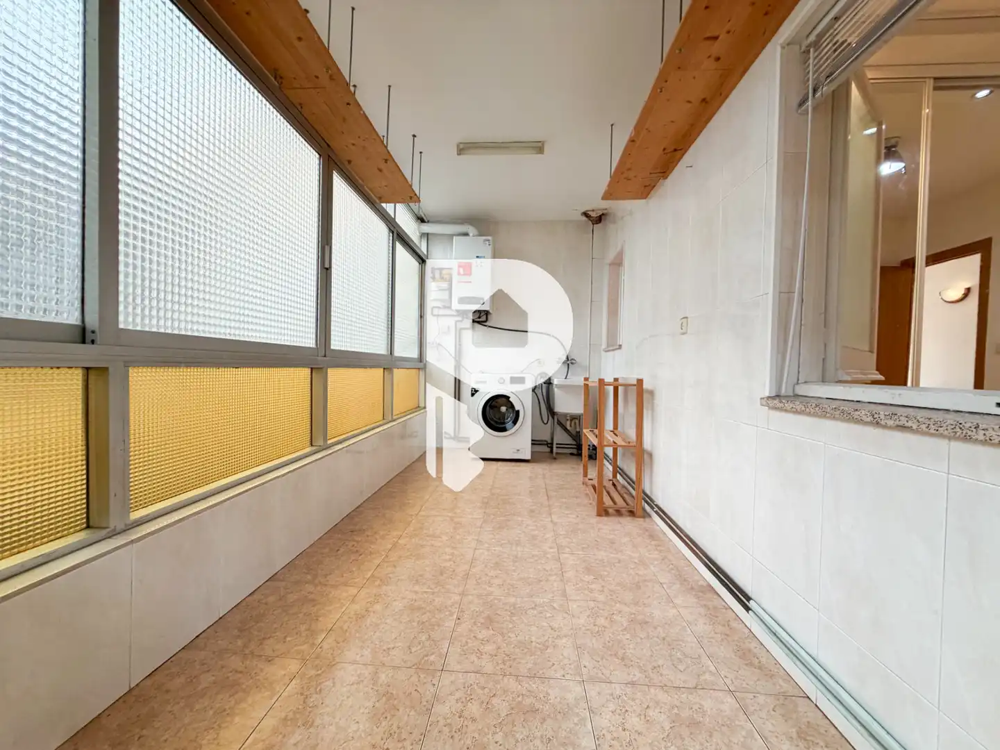 Piso en venta en Sant Joan Despí con Calefacción, Terraza y Horno