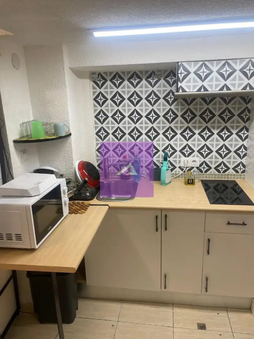 Cocina de Local en venta en Valencia con Aire acondicionado y Amueblado