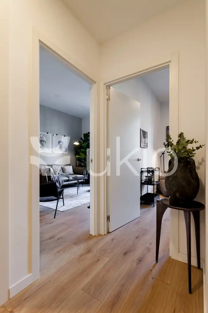 Dormitori de Apartament de lloguer en Barcelona amb Aire condicionat, Calefacció i Moblat