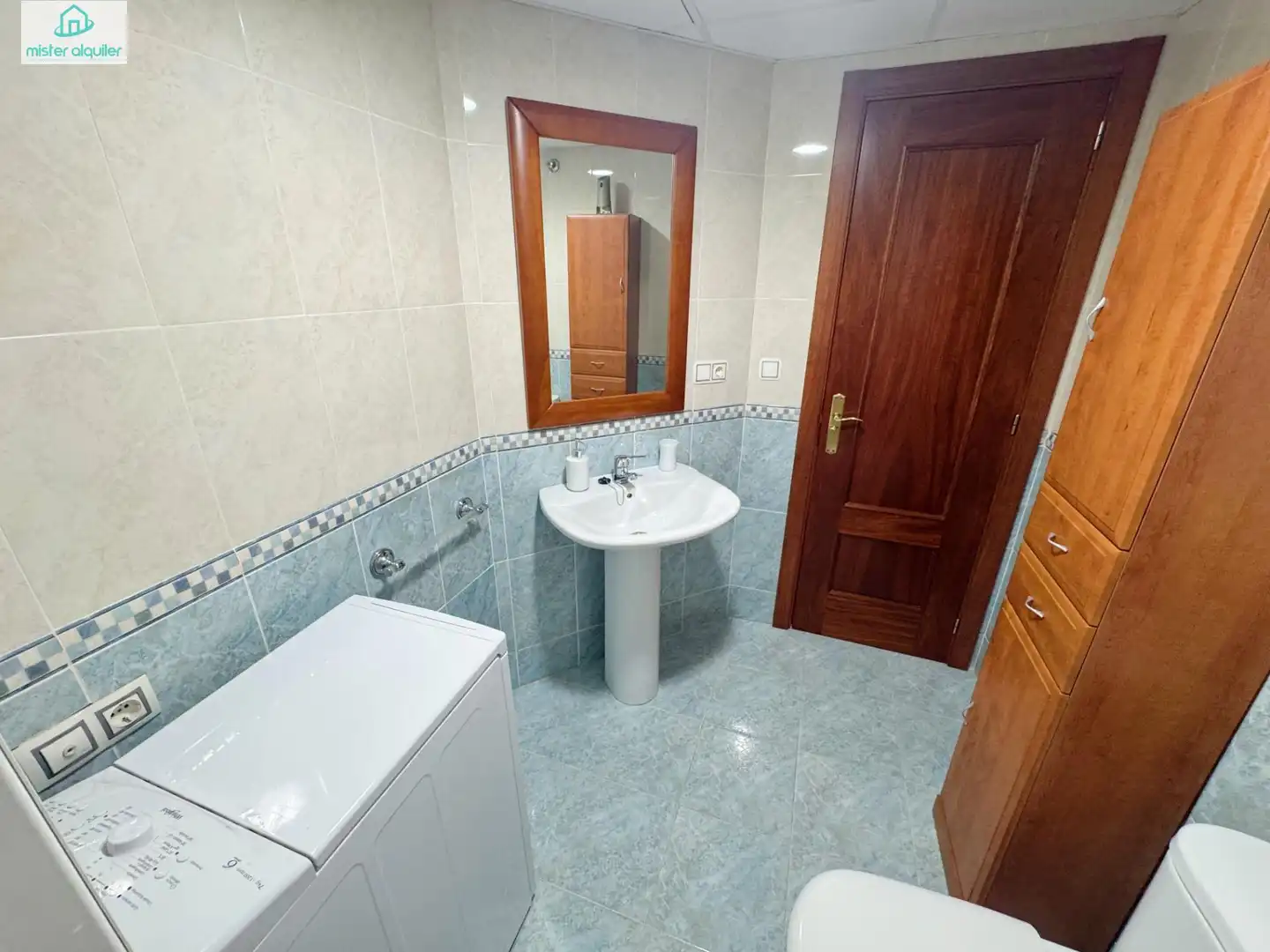 Bathroom of Apartments for rent in El Campello  with Air Conditioner, Heating and Private garden