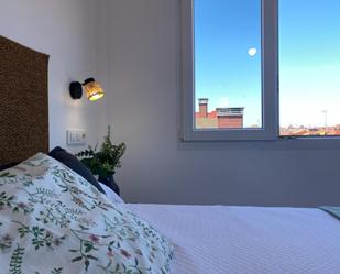 Bedroom of Flat to rent in Gijón   with Heating