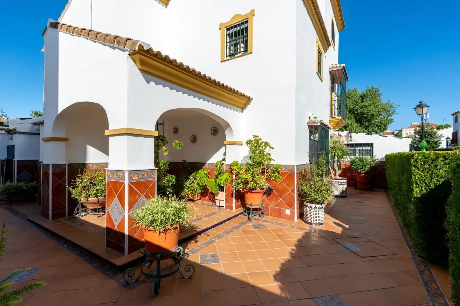 Chalet con terraza en venta en Sanlúcar la Mayor, imagen 3