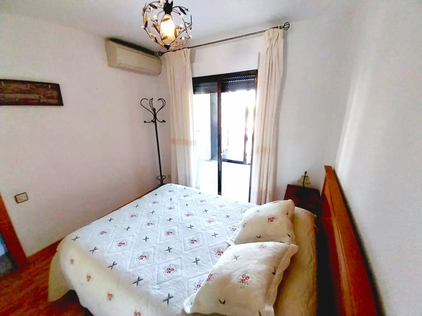 Habitación de Piso en venta en Benidorm con Aire acondicionado, Parquet y Terraza