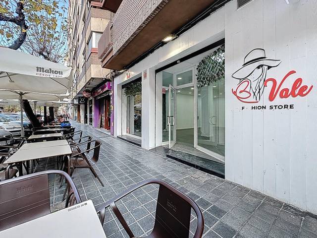 Local comercial en Alquiler en Calle de Rodríguez de Cepeda en Albors