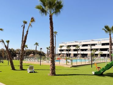 Attico con piscina in vendita a El Raso
