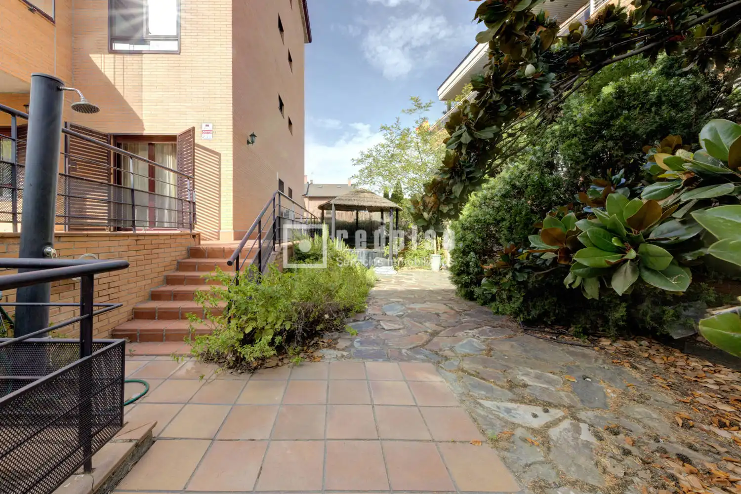 Vista exterior de Piso en venta en Boadilla del Monte con Aire acondicionado, Calefacción y Terraza