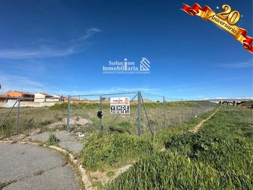 Terreny residencial en venda a SANTA ANA 11
