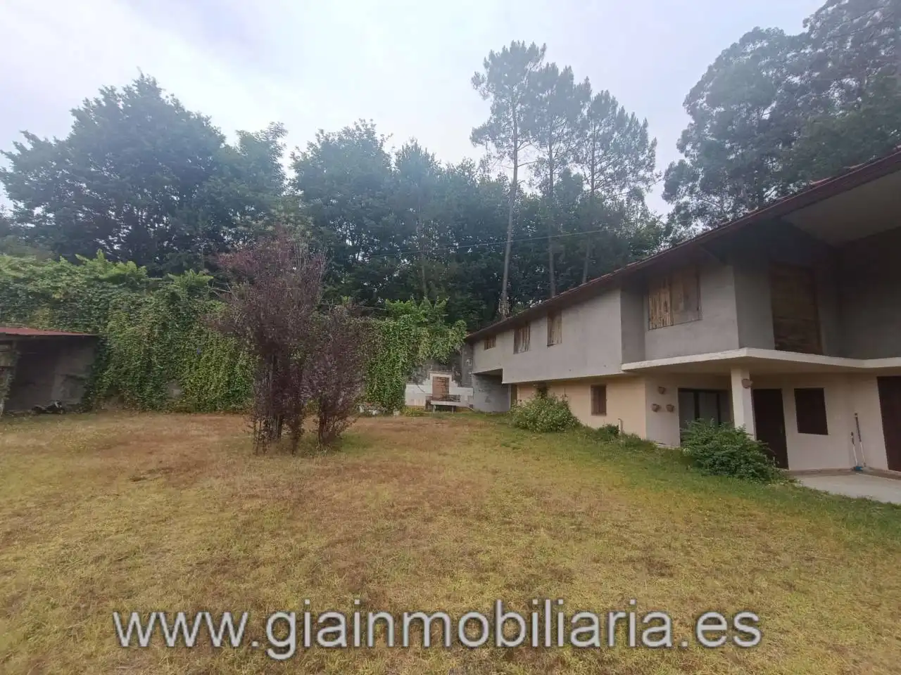Casa con jardín en venta en Calle Fornelos