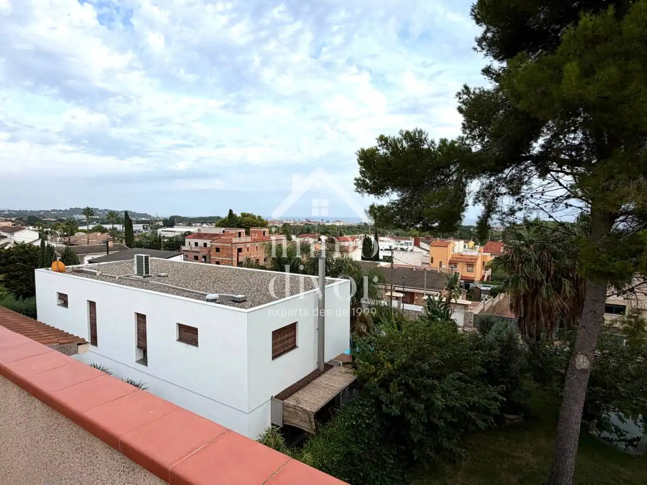 Casa aparellada amb jardí en venda a Calle Barcelona, imagen 24