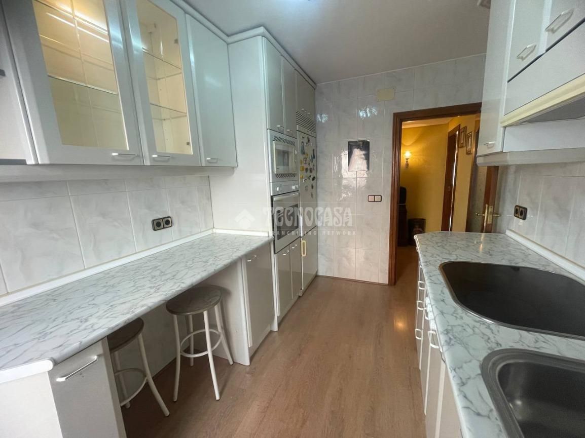 Cuina de Pis en venda en San Sebastián de los Reyes amb Aire condicionat i Terrassa