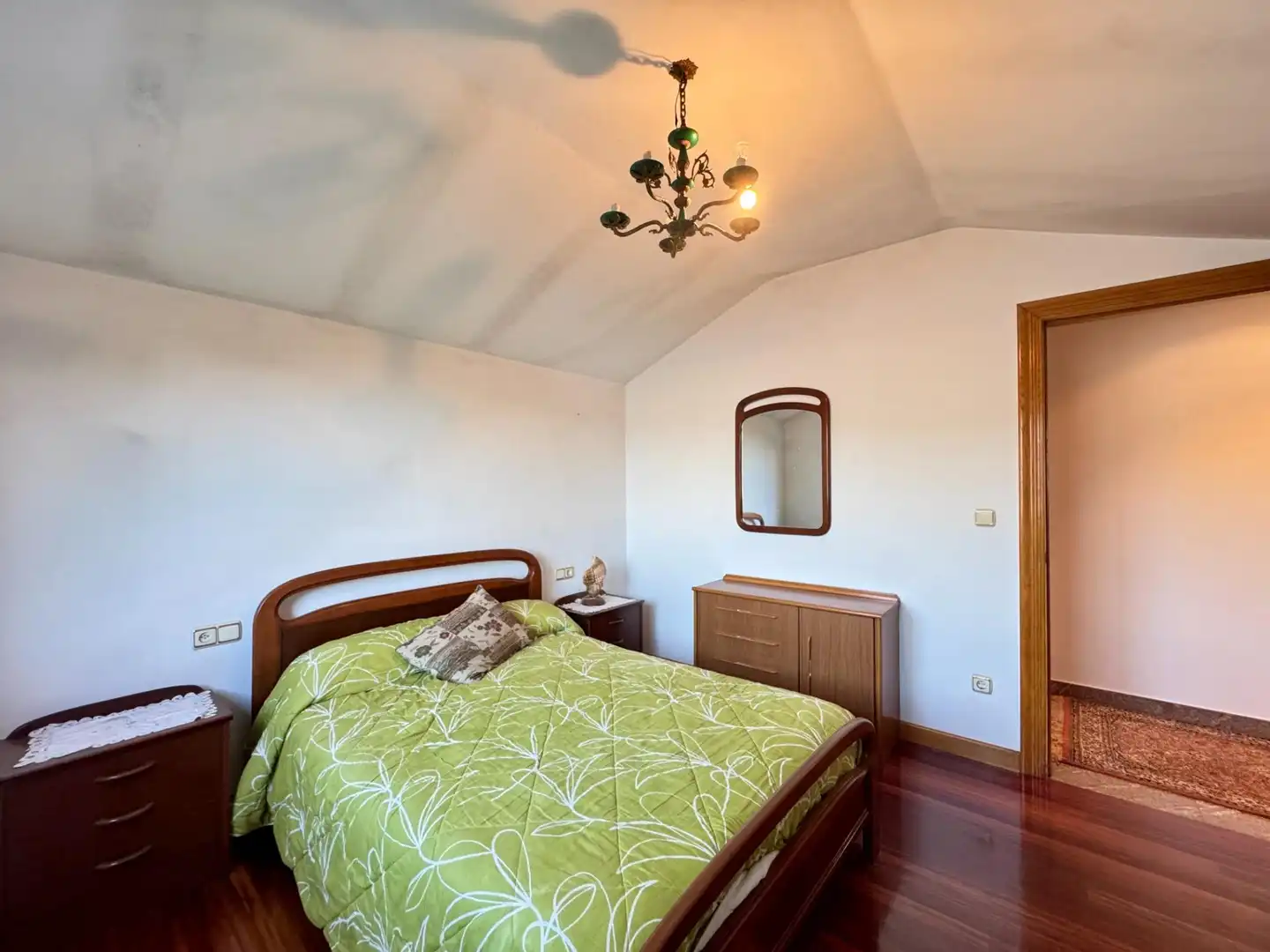 Schlafzimmer von Haus oder Chalet zum Verkauf in Redondela mit Heizung, Privatgarten und Parkett