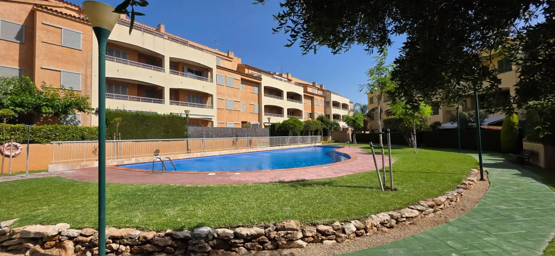Piscina de Planta baixa en venda en L'Ametlla de Mar  amb Aire condicionat, Calefacció i Jardí privat