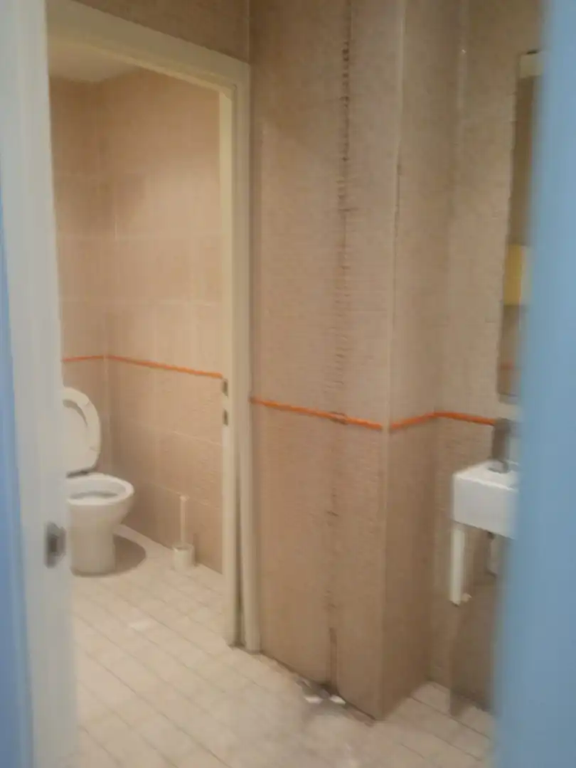 Baño de Local en venta en Valencia con Amueblado