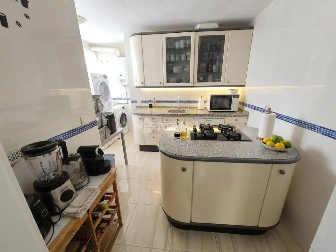 Cuina de Pis en venda en Málaga amb Aire condicionat, Calefacció i Terrassa