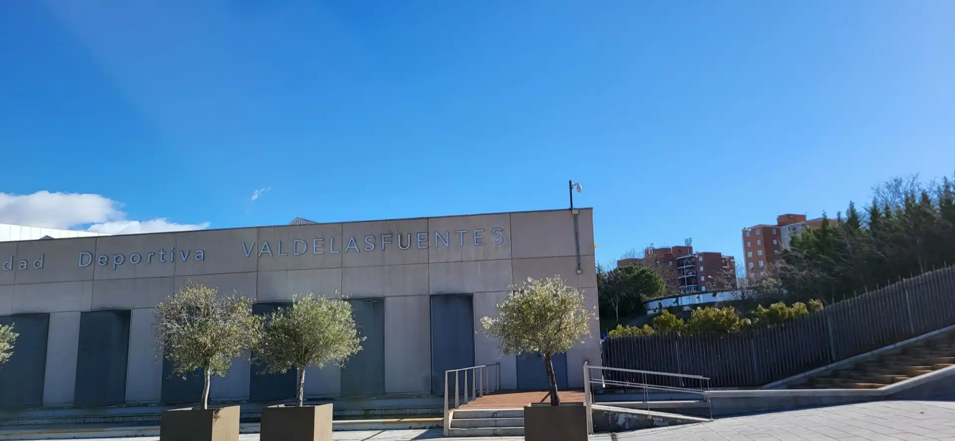 Vista exterior de Piso en venta en Alcobendas con Aire acondicionado, Calefacción y Jardín privado