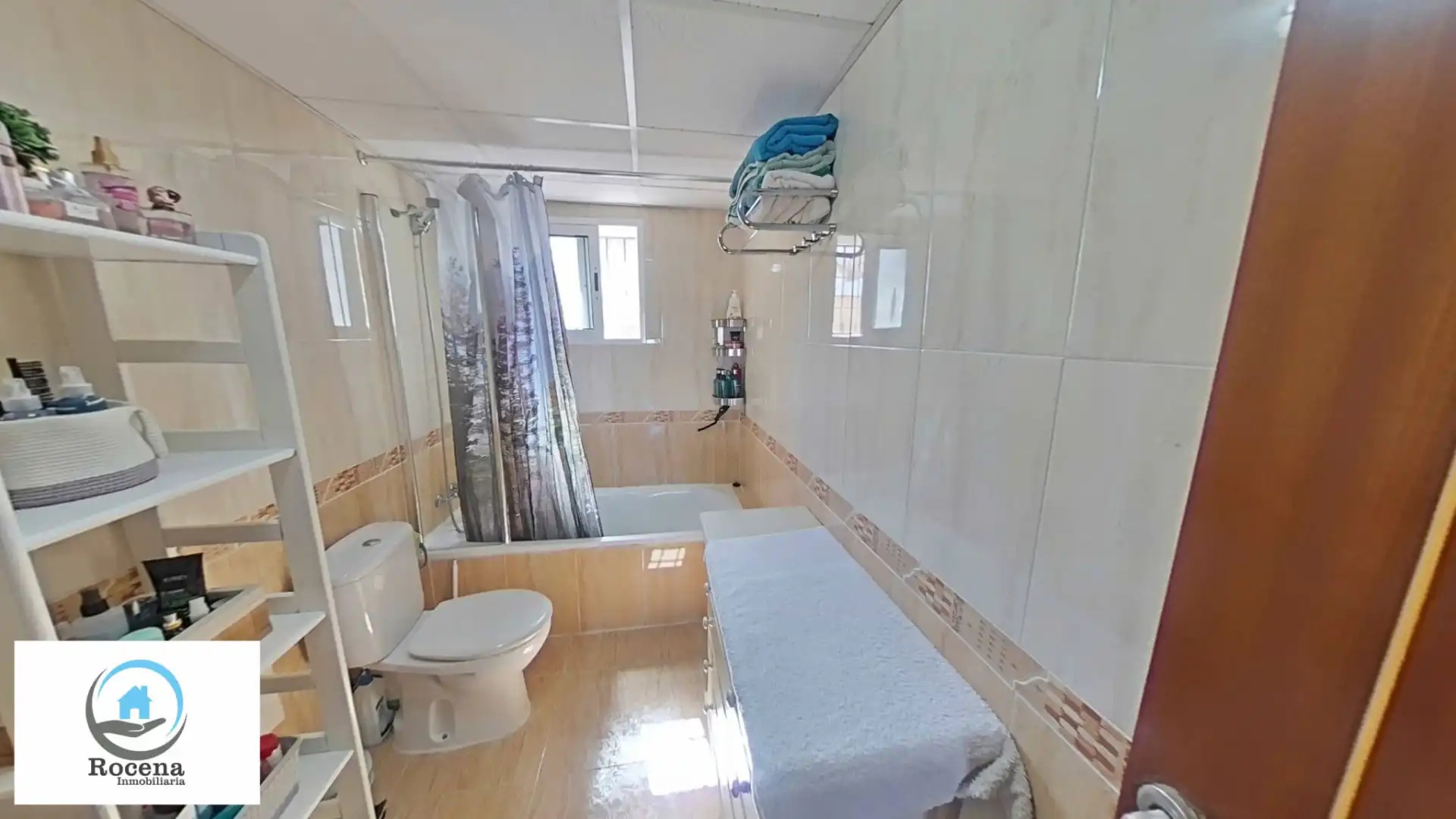 Bany de Casa o xalet en venda en Cartagena amb Aire condicionat, Calefacció i Jardí privat