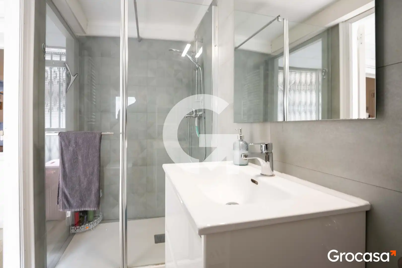 Bathroom of Flat for sale in Mataró  with Air Conditioner, Heating and Terrace