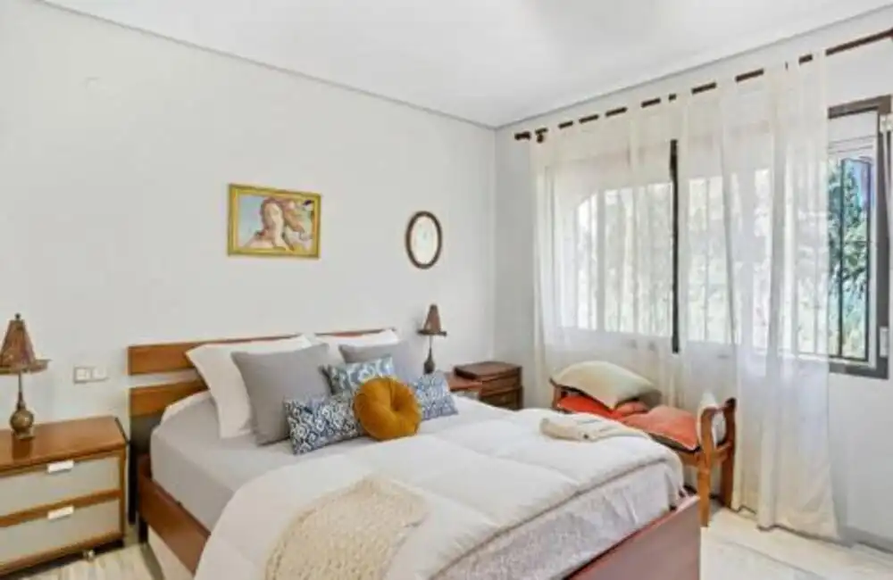 Habitación de Apartamento en venta en Marbella con Aire acondicionado, Terraza y Piscina