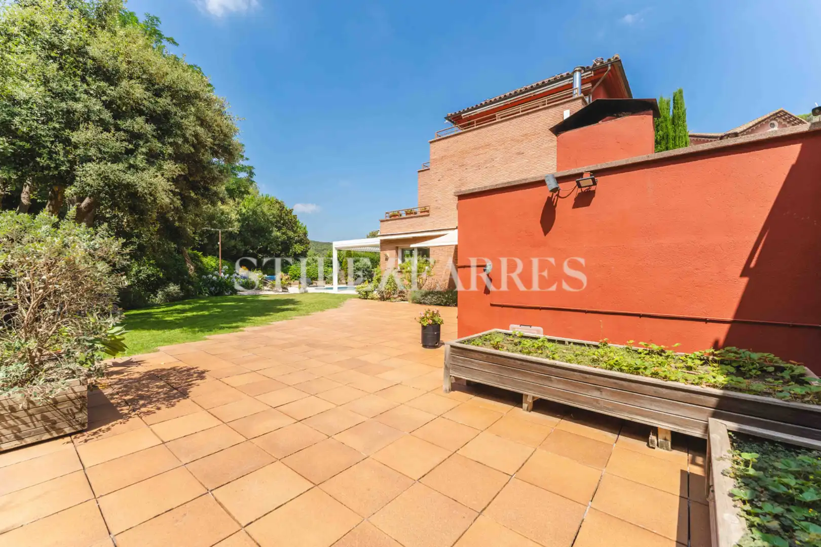 Garten von Haus oder Chalet zum Verkauf in Barcelona mit Klimaanlage, Heizung und Privatgarten