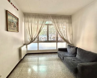 Living room of Flat for sale in  Barcelona Capital  with Heating and Oven