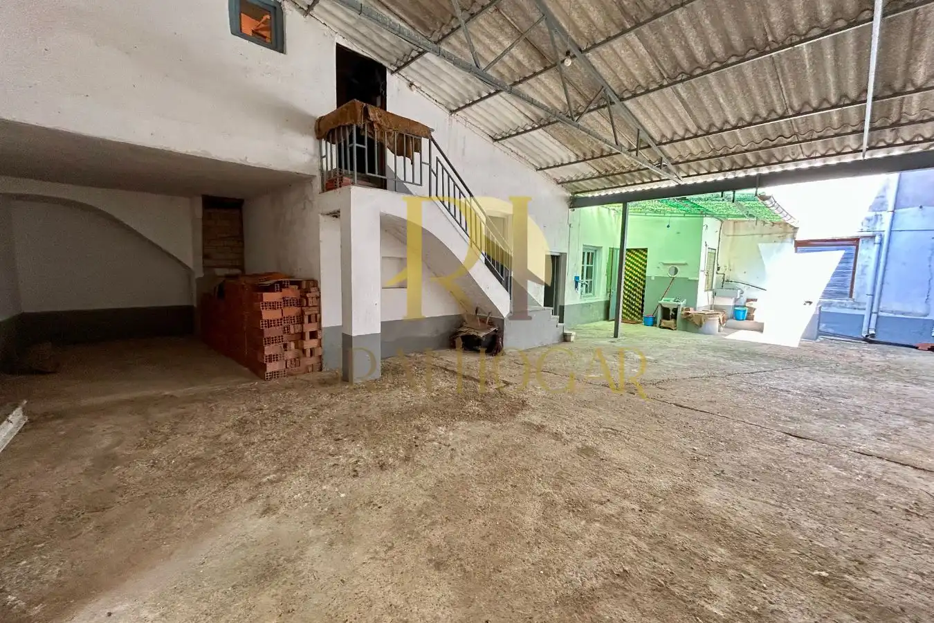 Houses for sale in Villazala  with Storage room