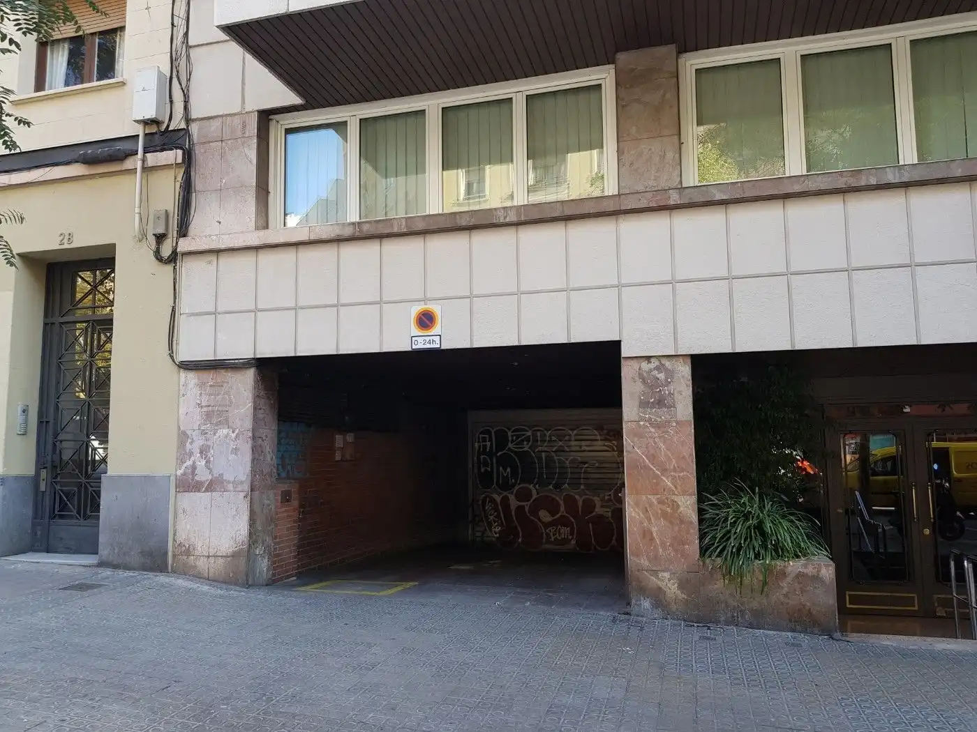 Garaje de alquiler en Carrer de Pi i Margall, 26, El Camp d'en Grassot i Gràcia Nova