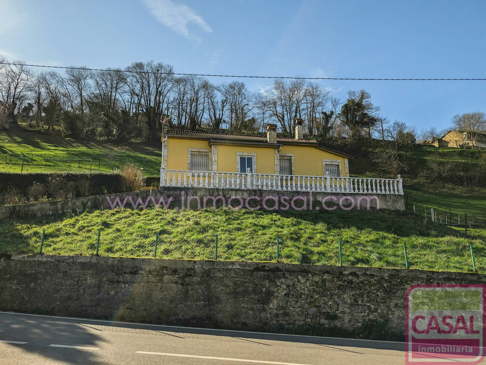 House or chalet for sale in CALLE BOO