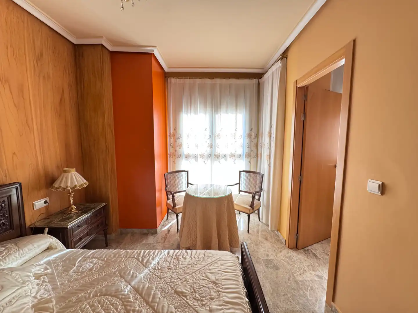 Habitación de Piso en venta en Xirivella con Aire acondicionado, Amueblado y Balcón