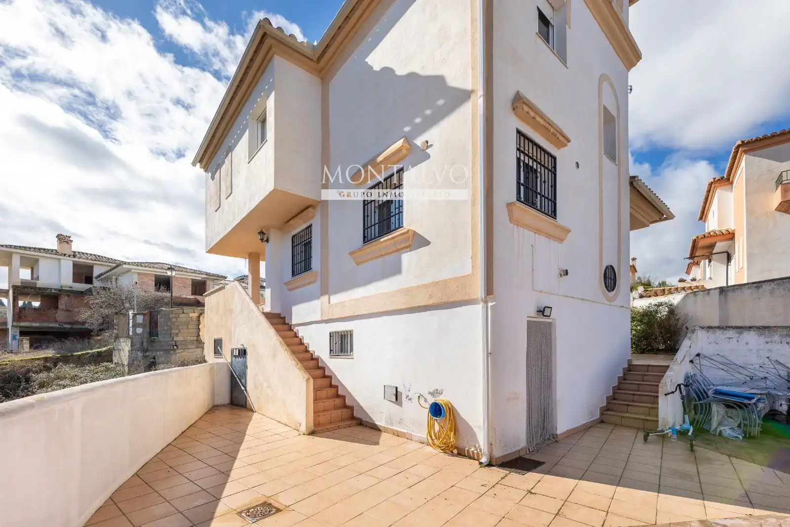 Vista exterior de Casa o chalet en venta en Gójar con Calefacción y Piscina