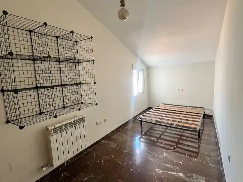 Dúplex de alquiler en Jaén con Aire acondicionado, Amueblado y Balcón