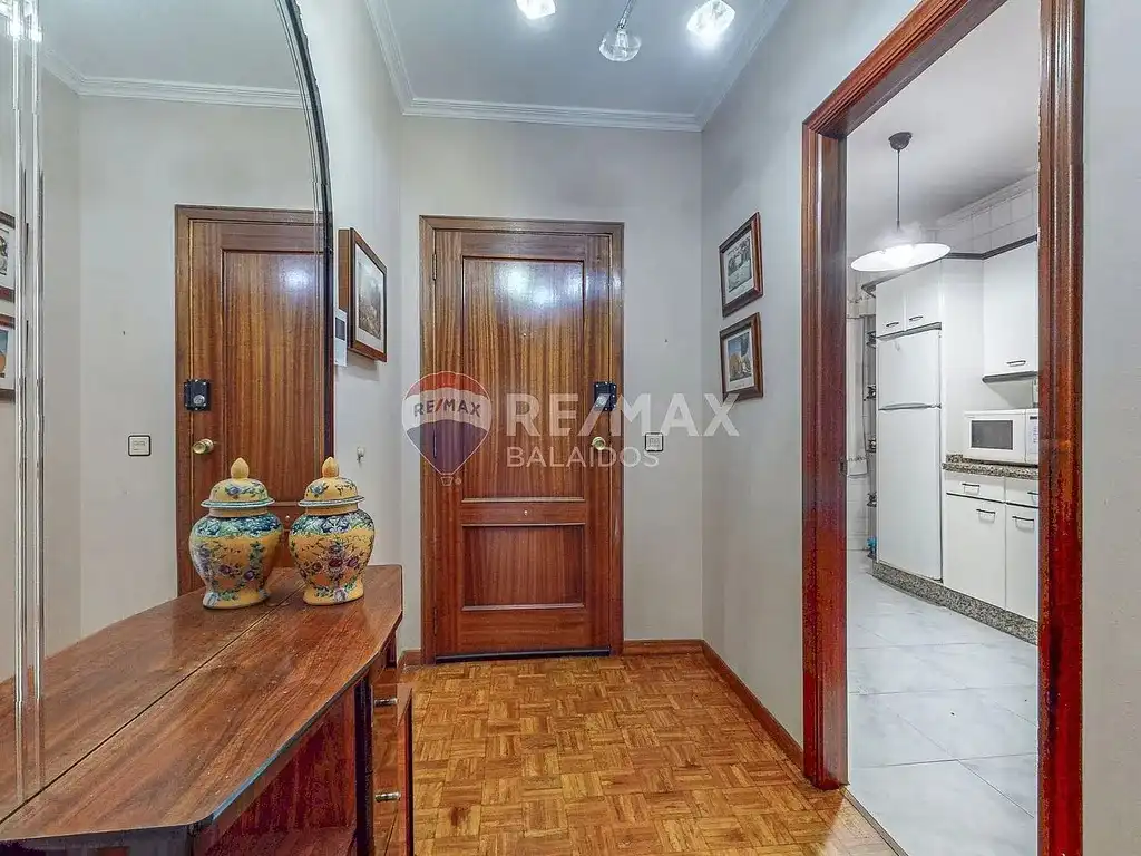 Wohnung zum Verkauf in Pontevedra Capital  mit Parkett, Terrasse und Abstellraum